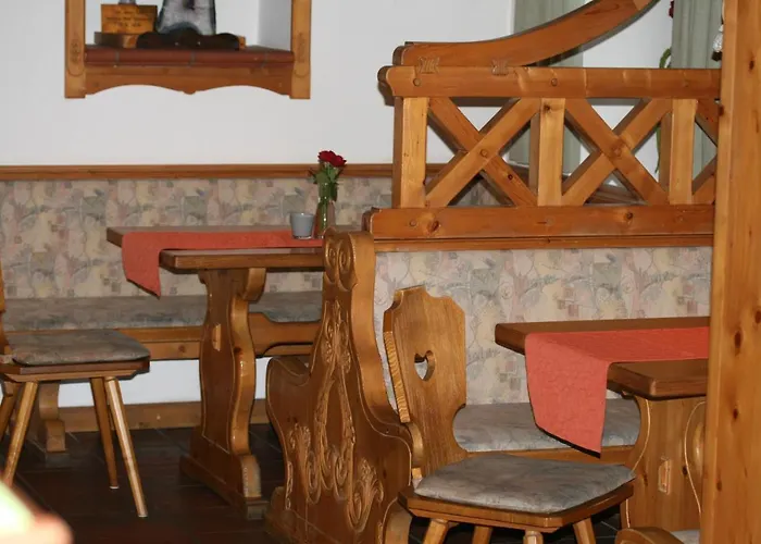 فندق Waldpension Jaegerstueberl