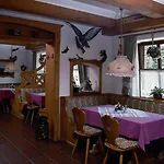 Waldpension Jaegerstueberl Otel