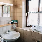 Waldpension Jaegerstueberl Otel 3*