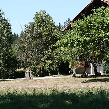 فندق Waldpension Jaegerstueberl