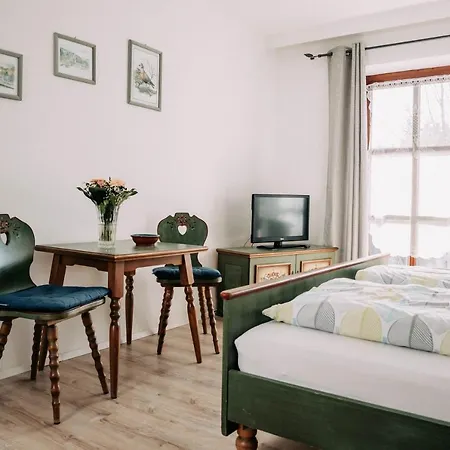 Waldpension Jaegerstueberl باد جريسباخ