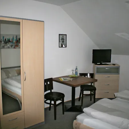 فندق Waldpension Jaegerstueberl 3*