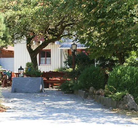 Waldpension Jaegerstueberl Otel