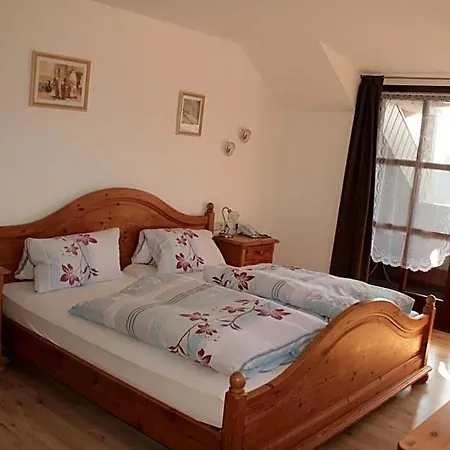 Waldpension Jaegerstueberl 3*