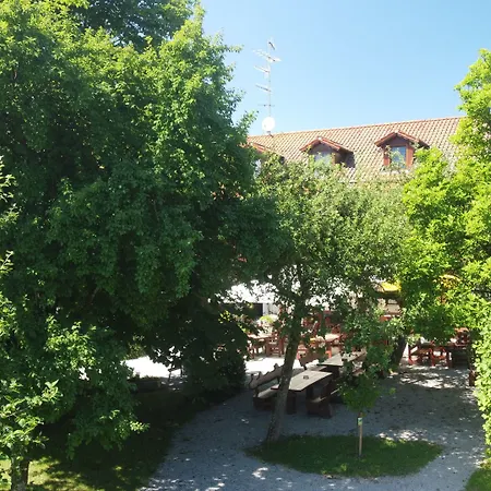 Waldpension Jaegerstueberl 3*