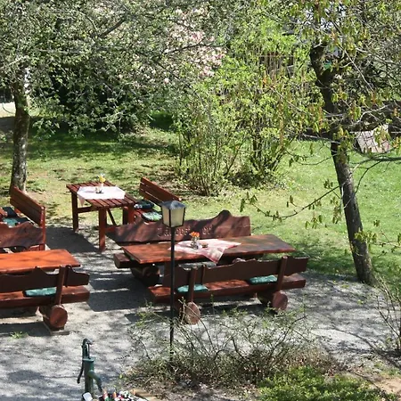 Waldpension Jaegerstueberl باد جريسباخ