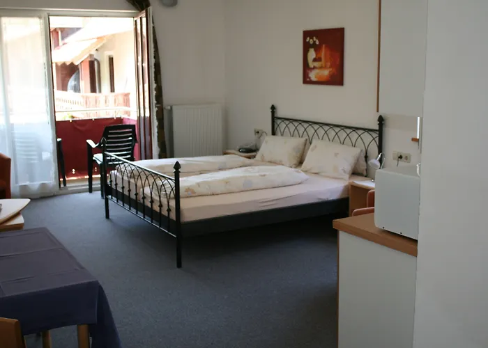 Hotel Waldpension Jaegerstueberl 3*